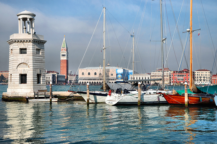 photo "Venice reflections" tags: , 