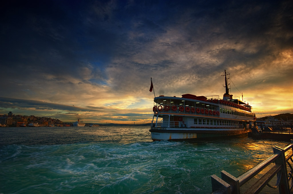 photo "morning ship" tags: landscape, city, water