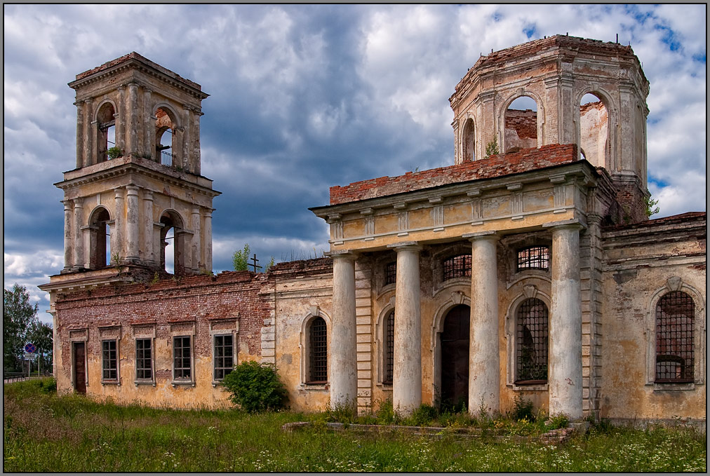 фото "Робкие ростки веры II" метки: архитектура, пейзаж, 