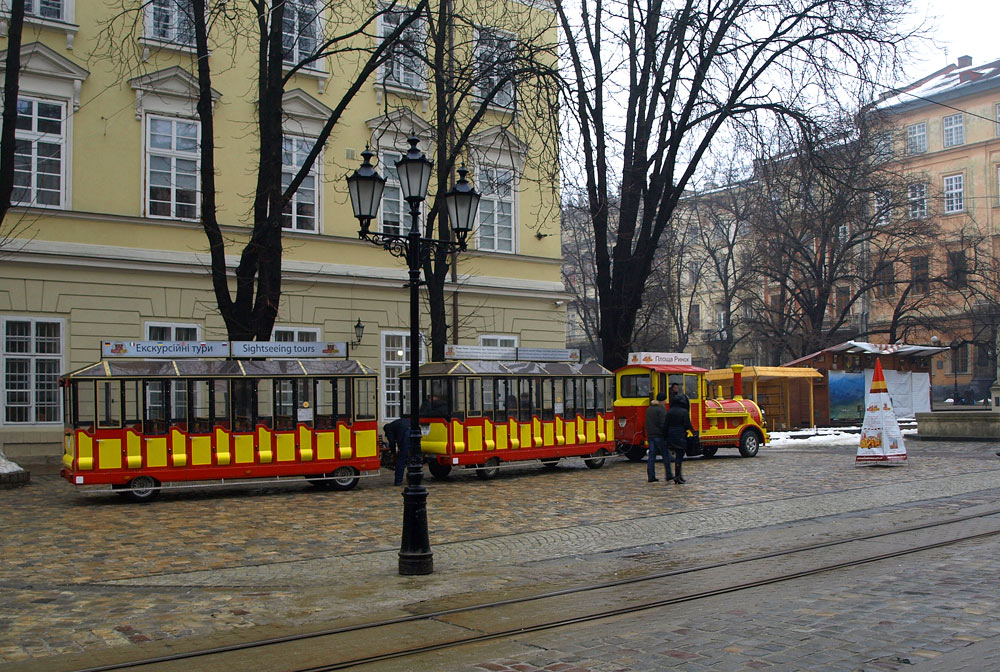 photo "In Lviv streets-3" tags: architecture, travel, landscape, Europe