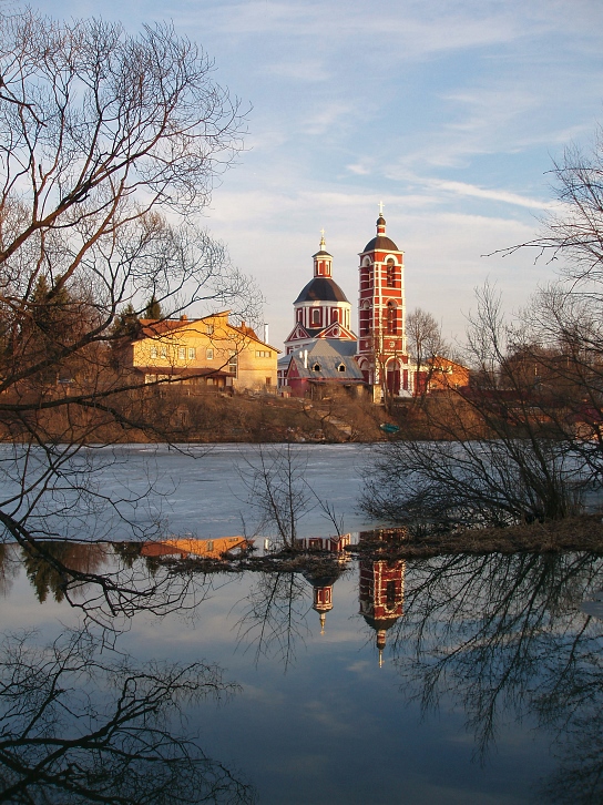 photo "March or April?" tags: architecture, landscape, spring