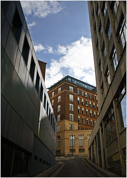 photo "An ordinary   street." tags: architecture, city, landscape, 