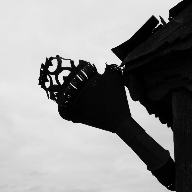 photo "The end of Russia" tags: fragment, black&white, 