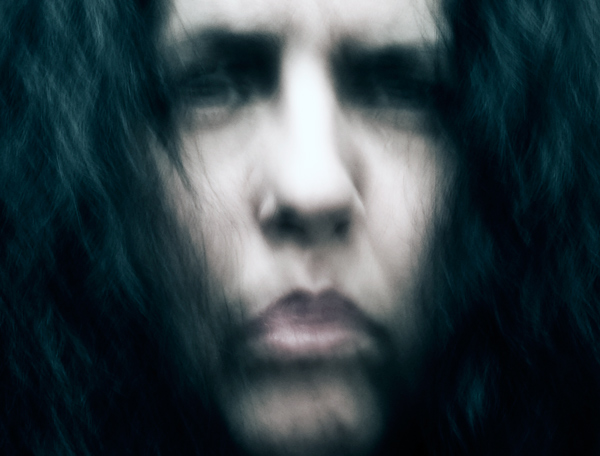 photo "Touching Evil" tags: portrait, woman
