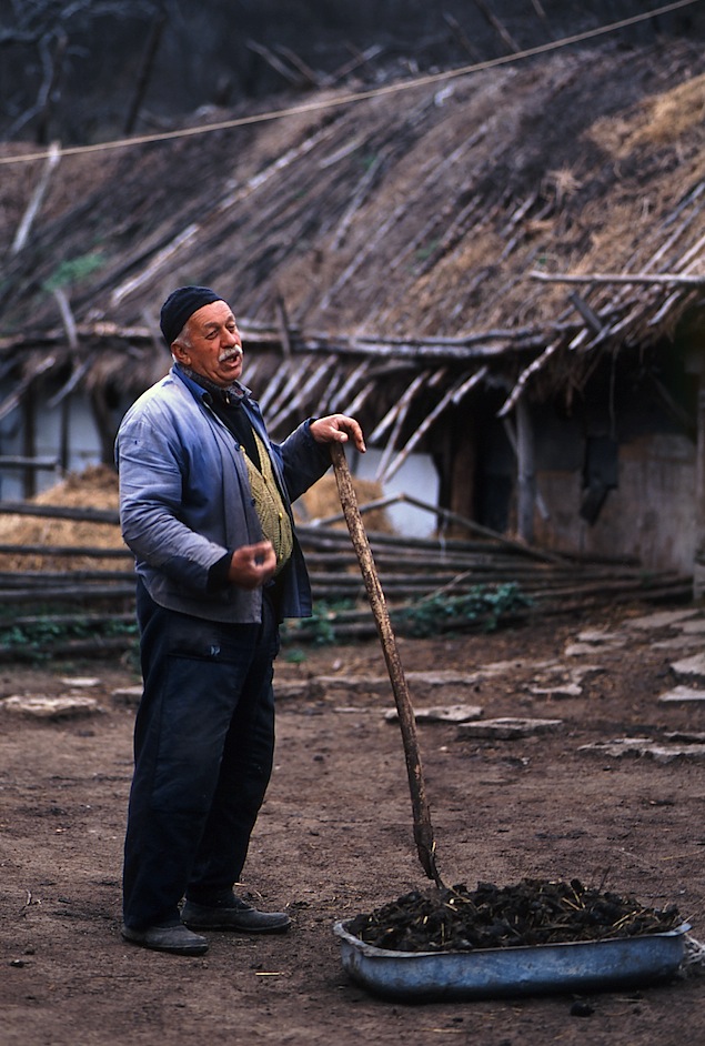 photo "Hard life..." tags: portrait, man