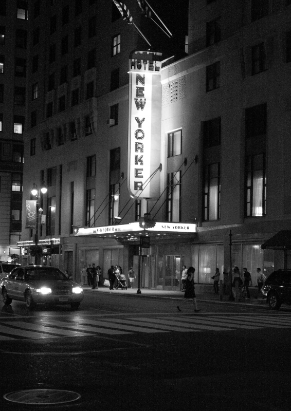 photo "New Yorker Hotel" tags: travel, black&white, North America