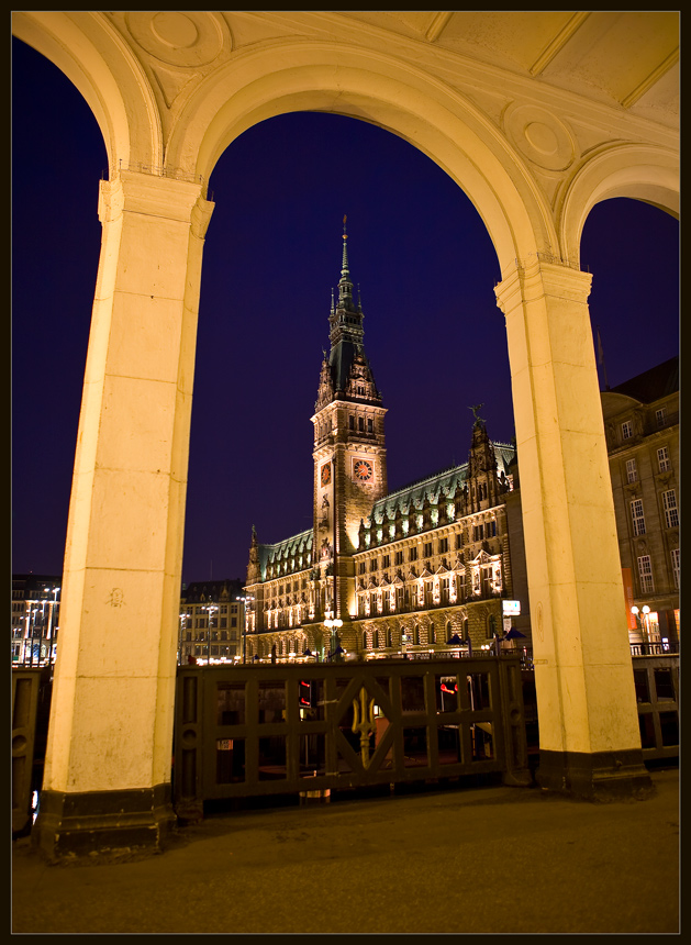 photo "***" tags: landscape, architecture, night