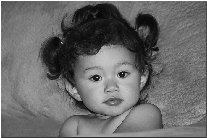 photo "Such A Flirt" tags: portrait, black&white, children