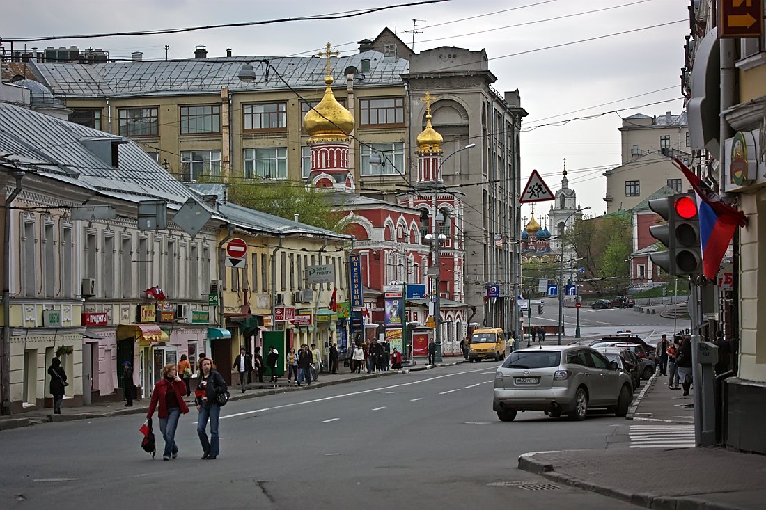 photo "***" tags: city, street, Moscow, building, street