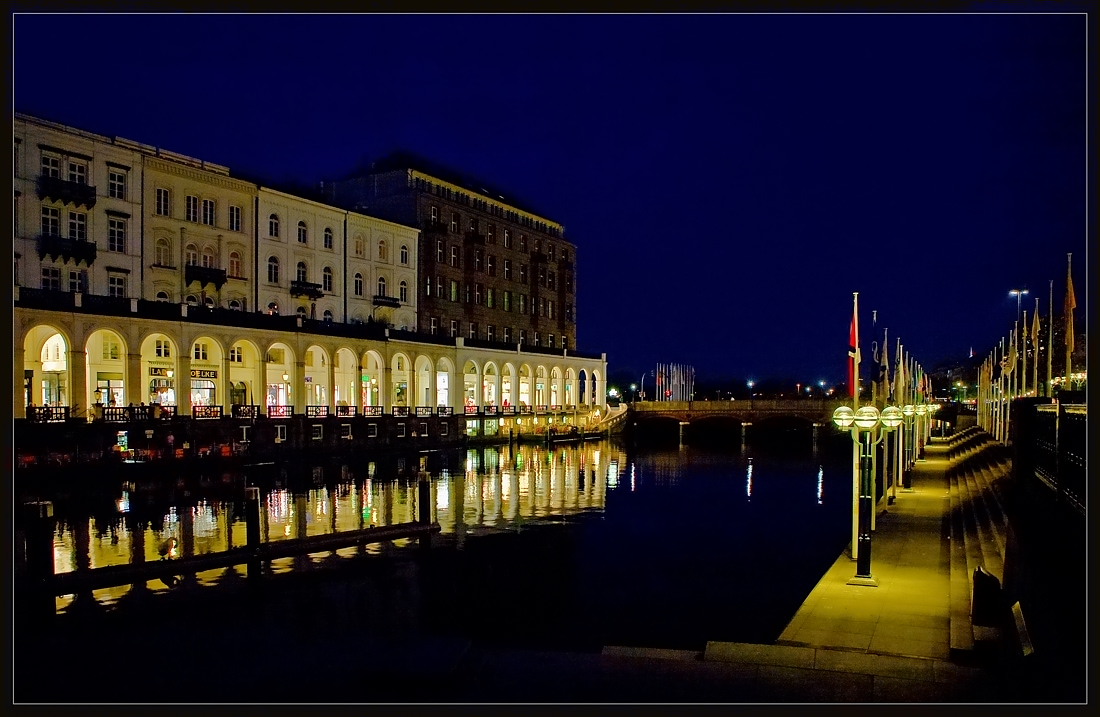 photo "Night city" tags: architecture, landscape, night