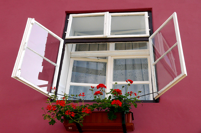 photo "Old window / Старое окно" tags: architecture, city, landscape, 