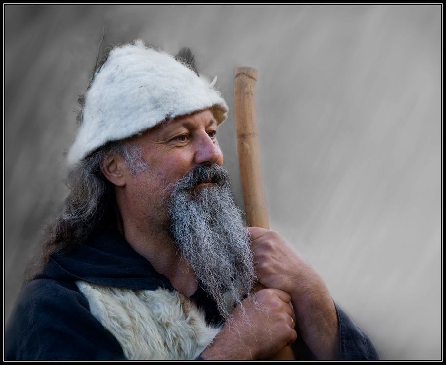 photo "Dreaming shepherd" tags: portrait, travel, Europe, man