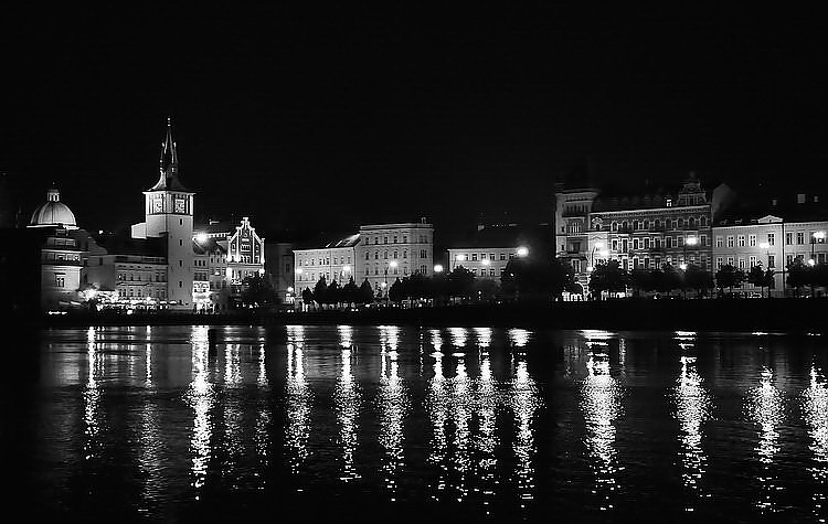 photo "Hочной атмосфера-2" tags: black&white, city, 