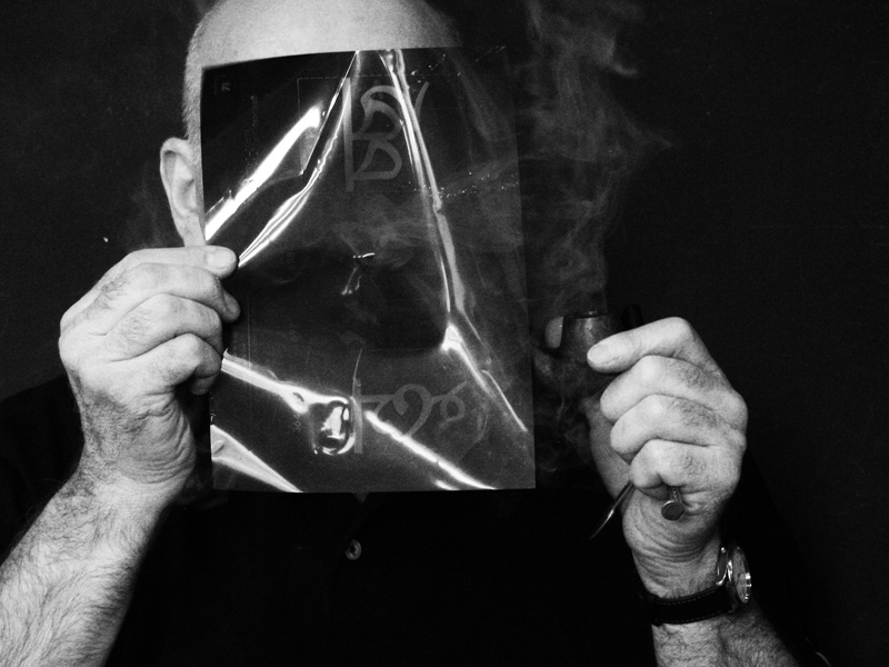 photo "mysterious-man" tags: portrait, black&white, man