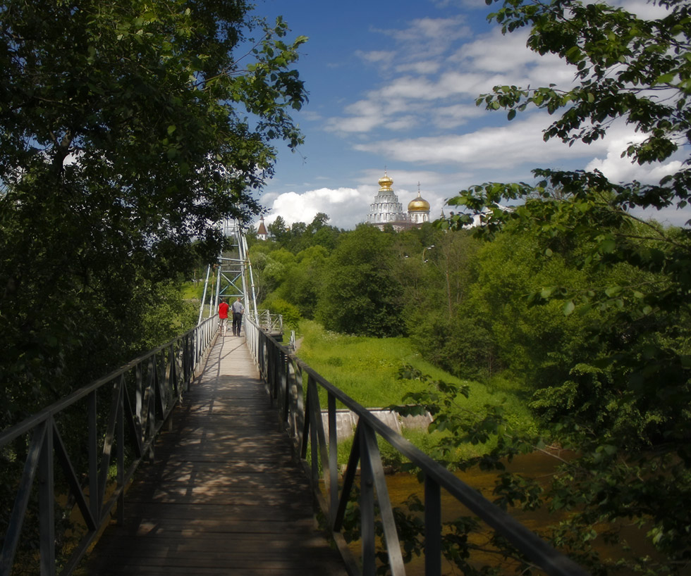 photo "The road to the monastery." tags: landscape, summer