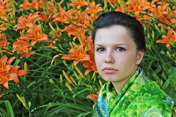 photo "Child of Flowers" tags: portrait, woman