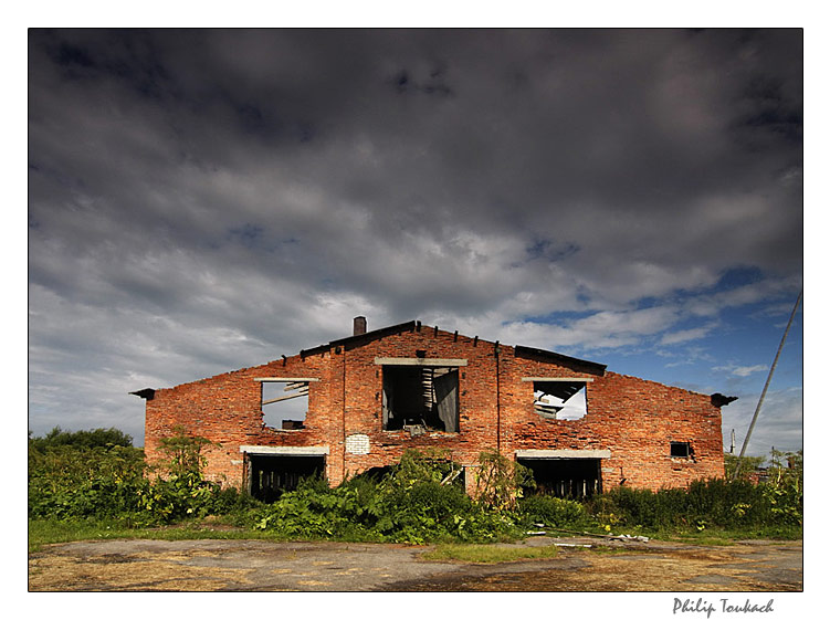 photo "USSR traces" tags: architecture, landscape, 