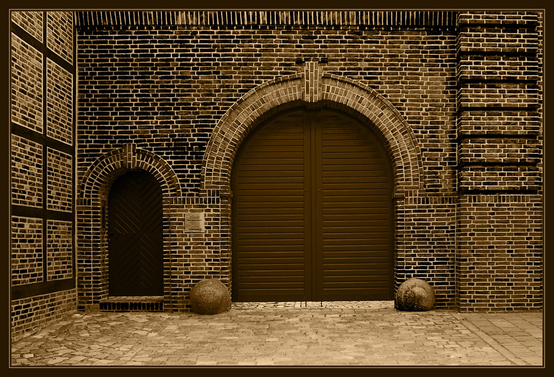 photo "Fortress Gates" tags: travel, city, Europe