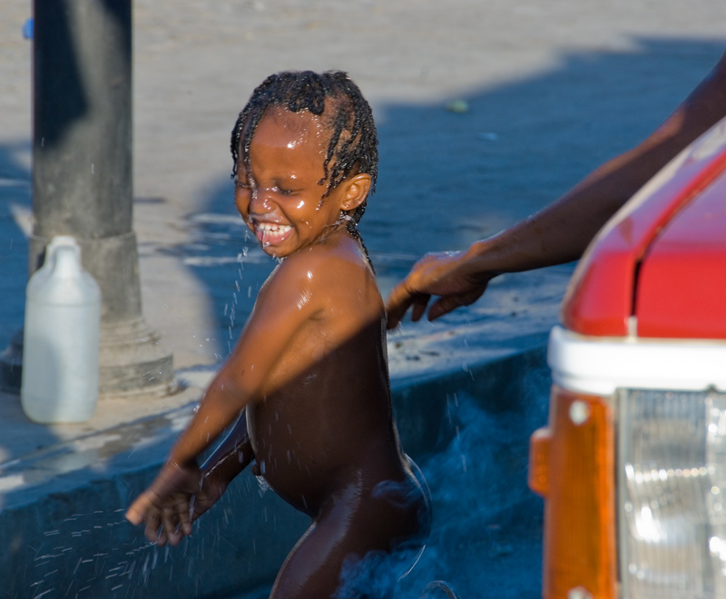 фото "In a refugee camp in Haiti, two weeks after the earthquake" метки: репортаж, 