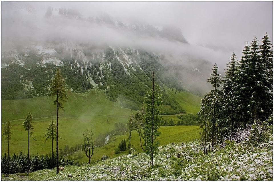 photo "Snow in the middle of a summer" tags: landscape, travel, Europe, mountains