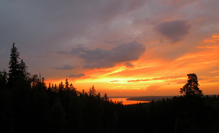 photo "***" tags: landscape, clouds