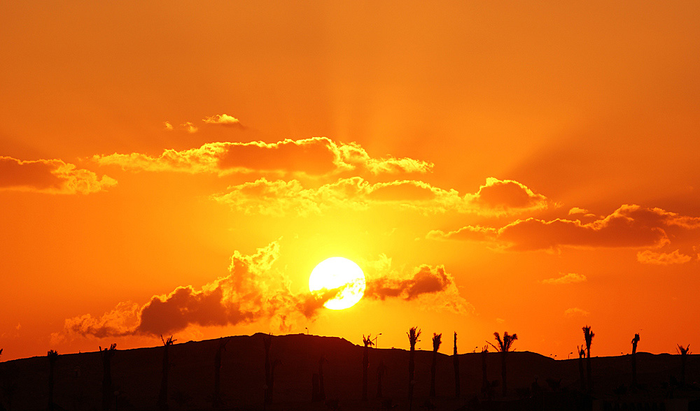 photo "рассвет,небо,пейзаж,солнце" tags: landscape, travel, Africa, sunset