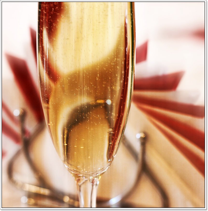 photo "pour you some champagne?" tags: still life, digital art, 