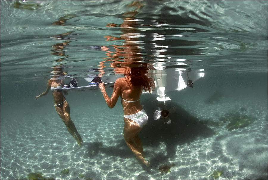 photo "Below..." tags: underwater, glamour, 