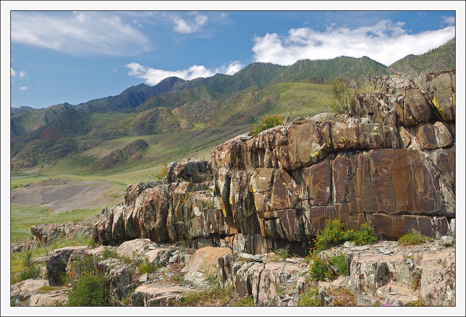 photo "Rock paintings" tags: landscape, mountains, summer