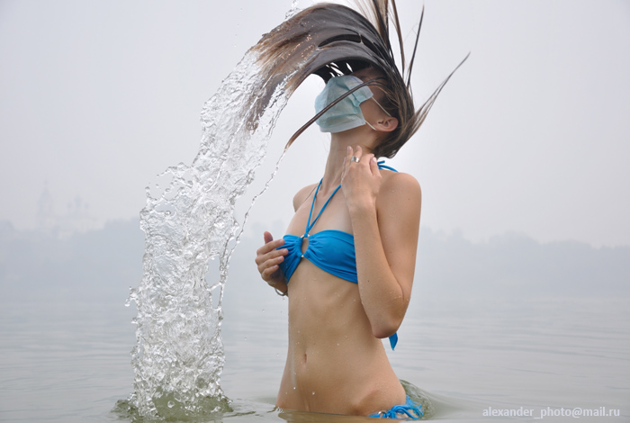 photo "Mist. Hot summer 2010." tags: humor, portrait, woman