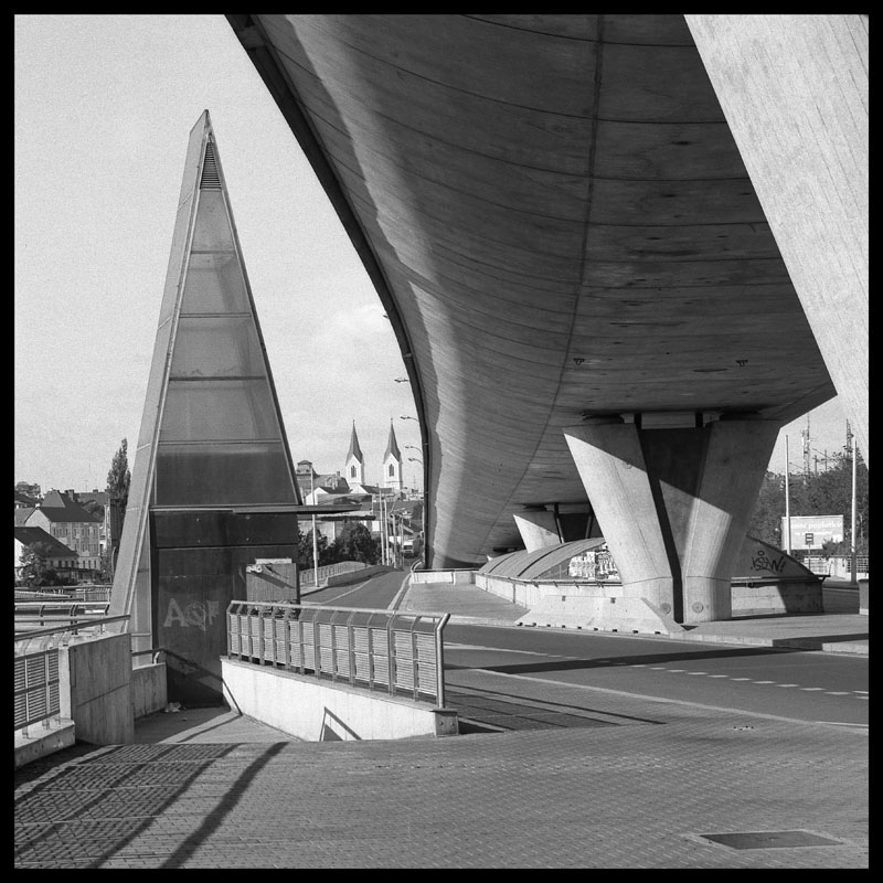 photo "bridge of milenium" tags: city, black&white, 