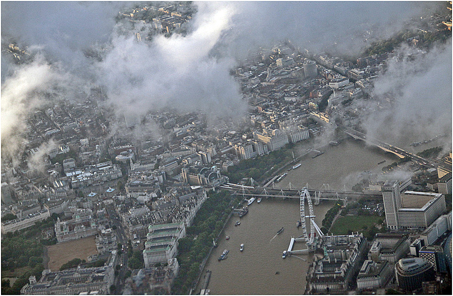 фото "И  в дымке облаков мосты...и  London Eye." метки: город, фрагмент, Лондон