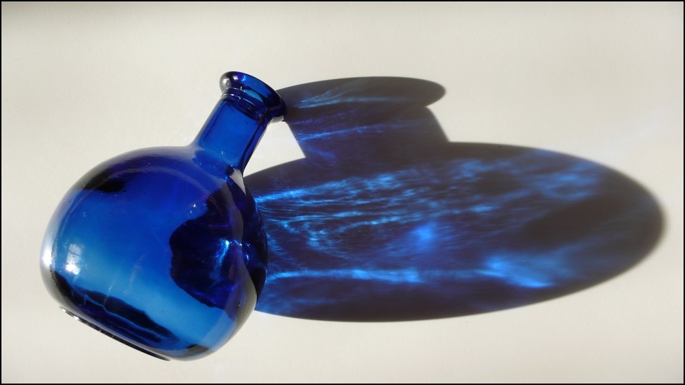 photo "blue bottle" tags: still life, misc., 