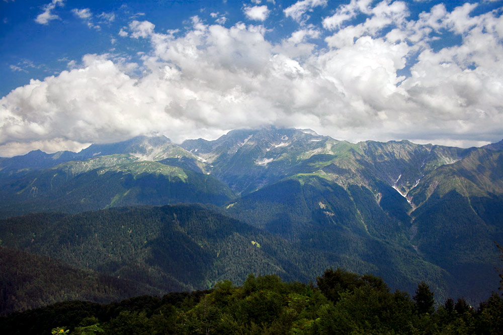 photo "Chugush" tags: landscape, clouds, mountains