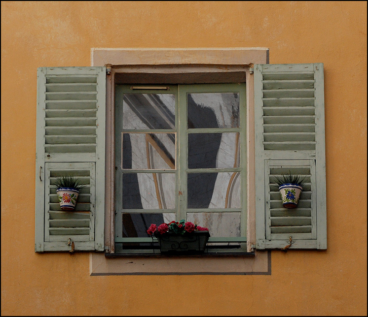 photo "Window of Nice  France" tags: city, misc., 