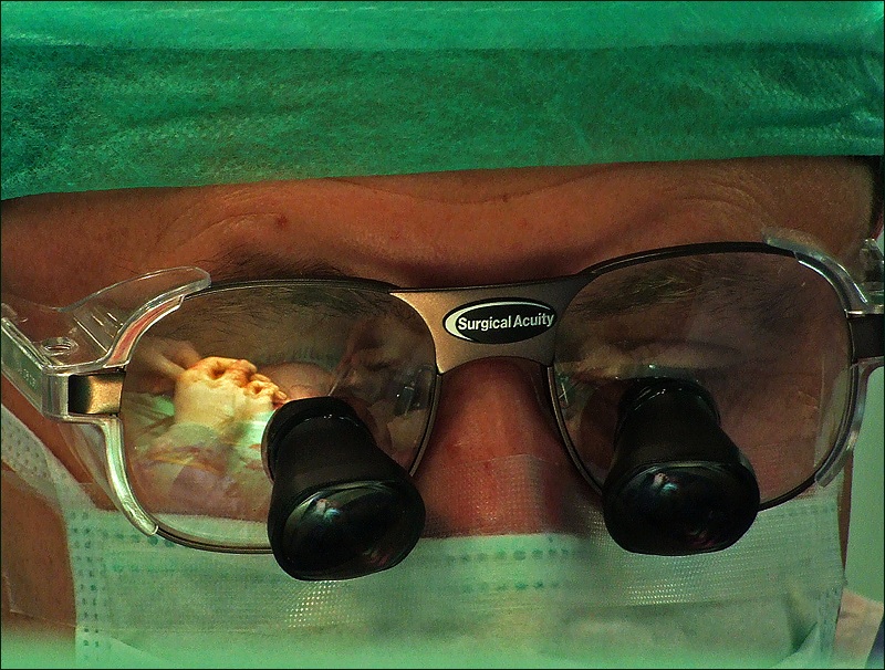 photo "Surgical Acuity" tags: genre, reporting, 