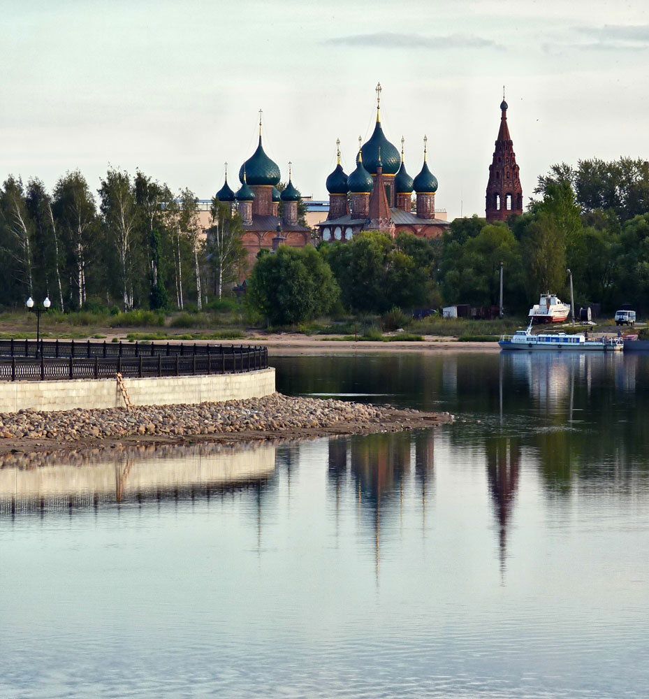 фото "Ярославль. Ансамбль церквей в Коровниках" метки: архитектура, город, пейзаж, 