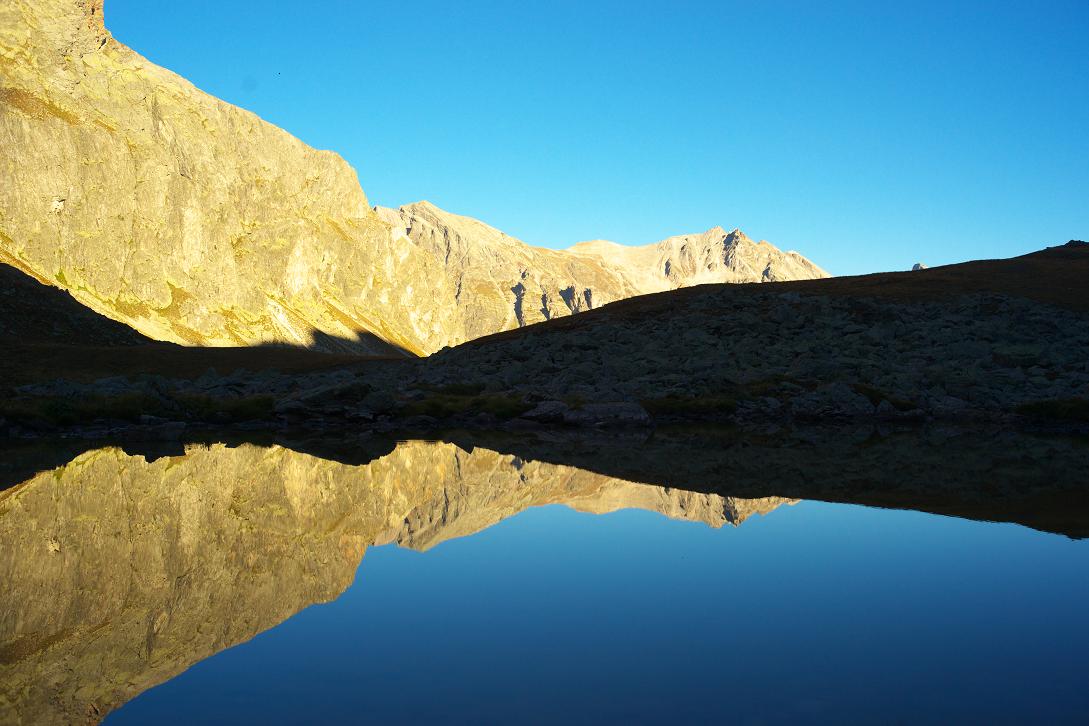 photo "sky-mountain-lake" tags: landscape, mountains