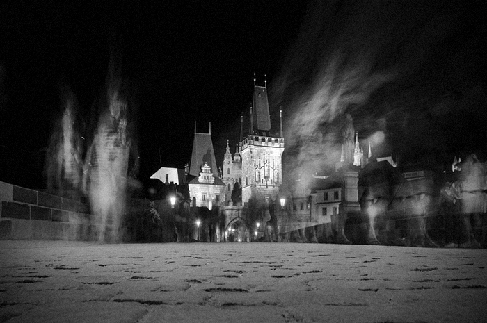 photo "SYMBOLS - Castle and Charles Bridge" tags: architecture, travel, landscape, Europe