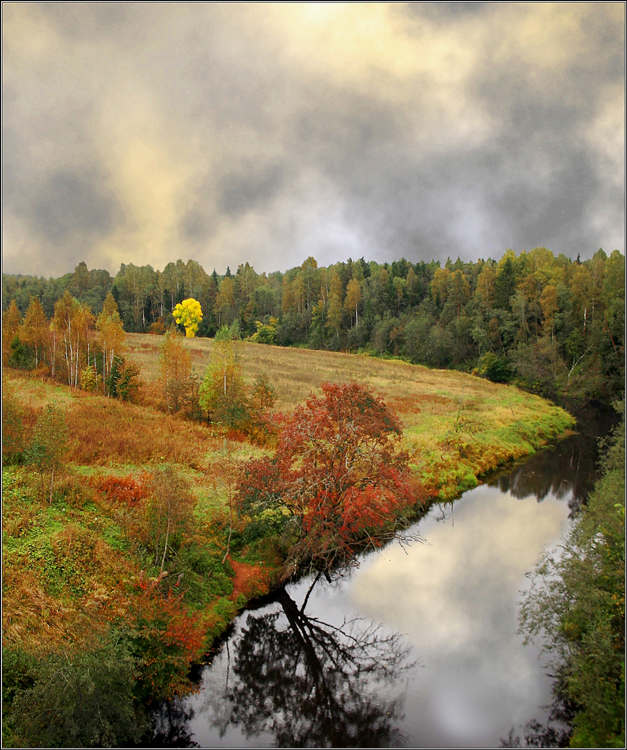 photo "Fall River "Lizard"" tags: landscape, autumn