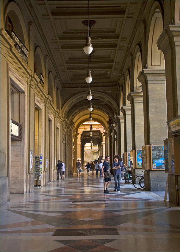 photo "Gallery" tags: architecture, travel, landscape, Europe