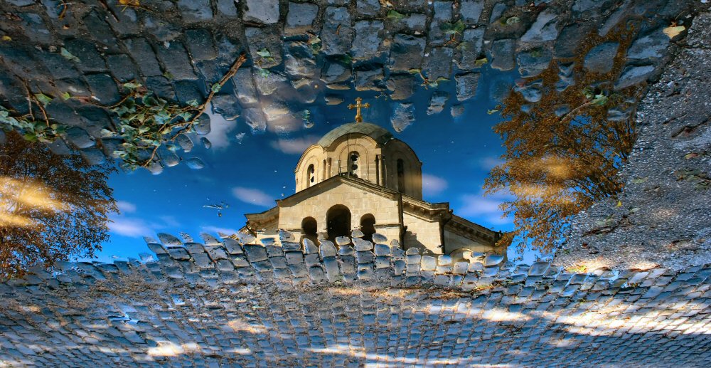 photo "In the frame of the roadway" tags: architecture, landscape, autumn