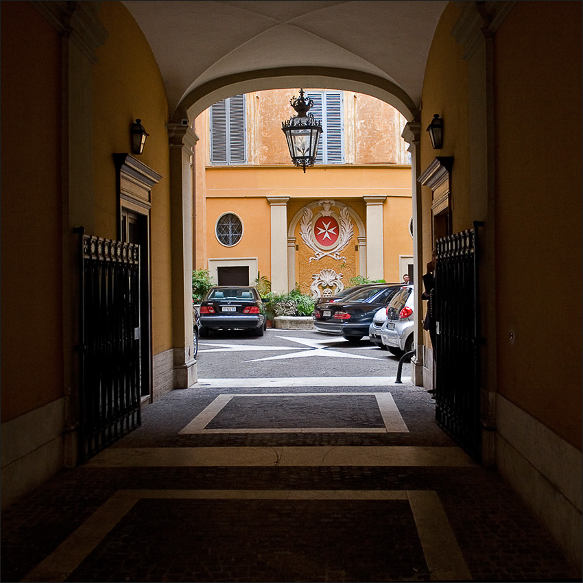 photo "Maltese embassy in Rome" tags: architecture, travel, landscape, Europe