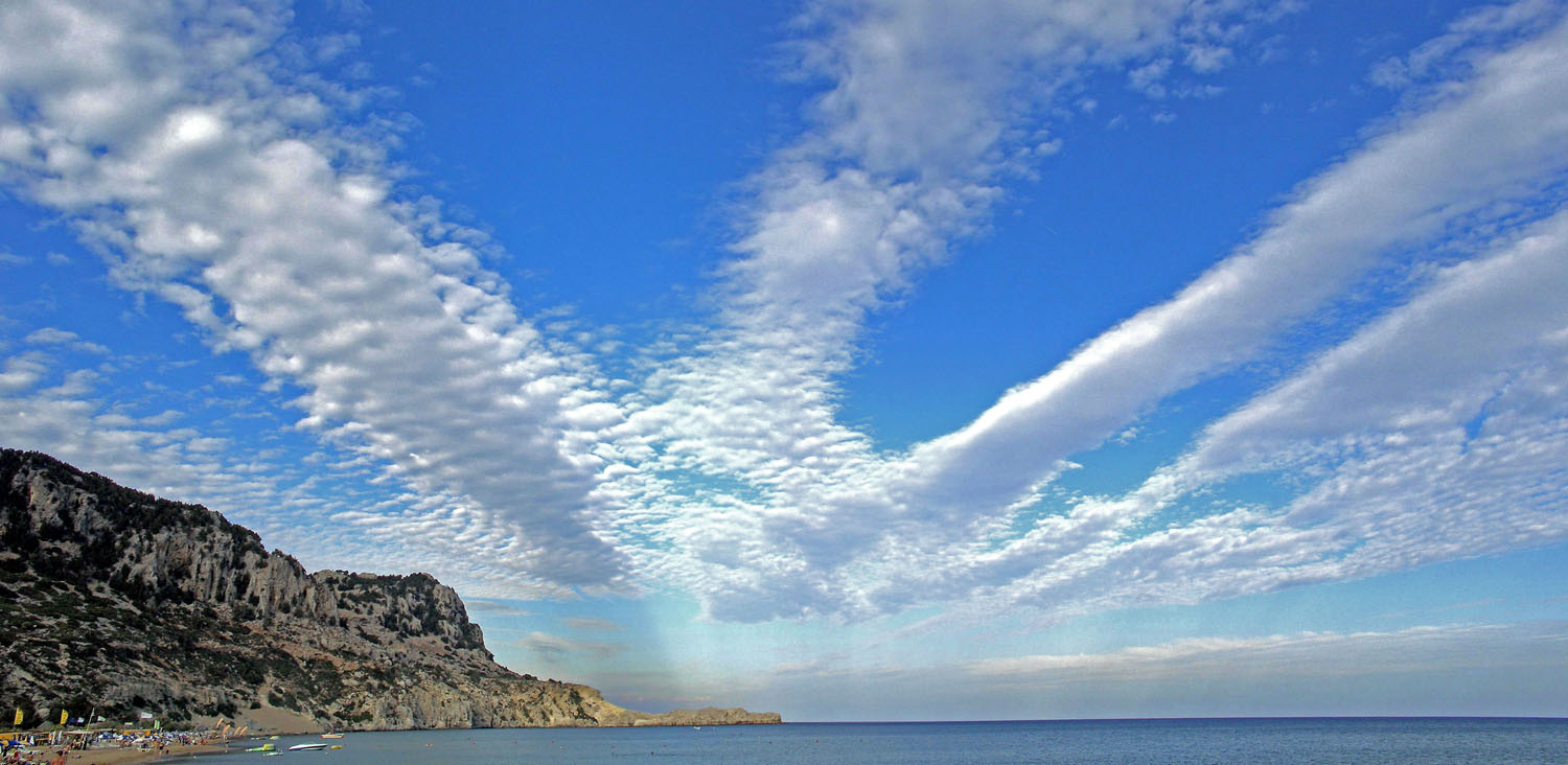 photo "Under the hand of..." tags: landscape, panoramic, clouds