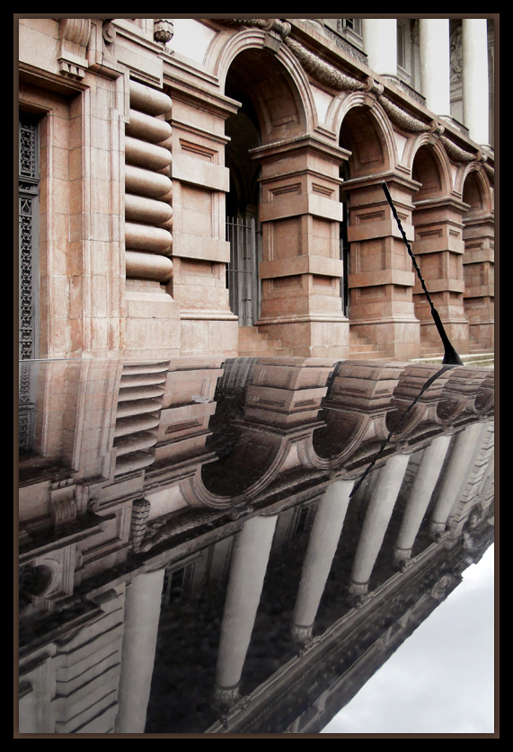 photo "Reflected architecture #1" tags: architecture, landscape, 