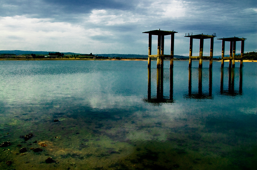 photo "Abandoned Military Base" tags: landscape, summer, water