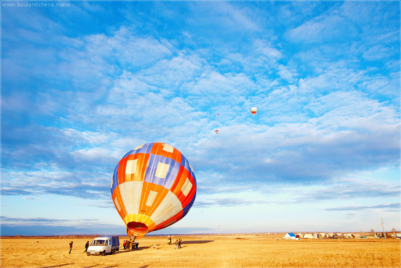 photo "Ready to fly" tags: reporting, landscape, clouds