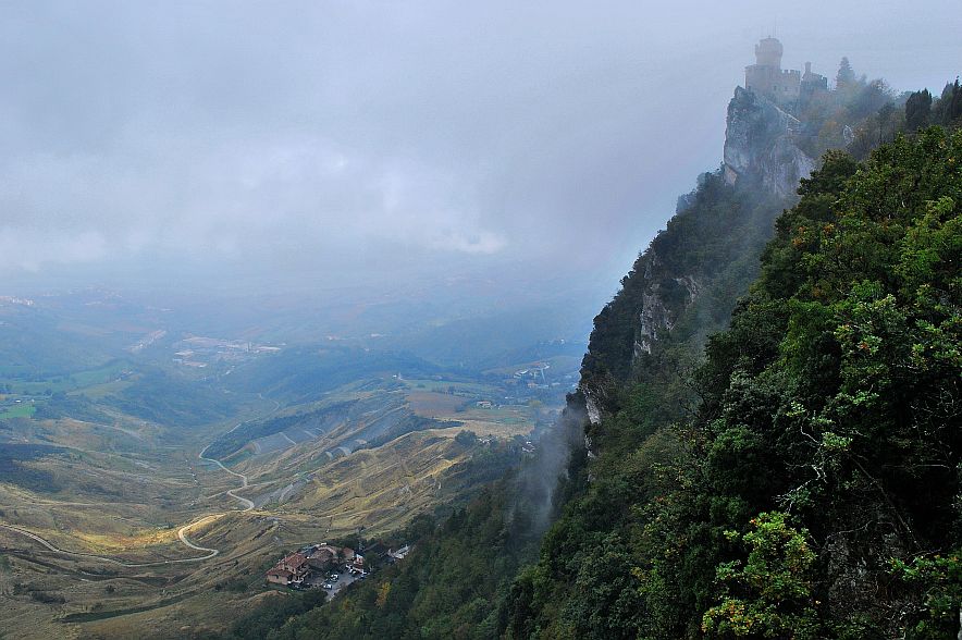 фото "San-Marino Autumn" метки: архитектура, пейзаж, горы