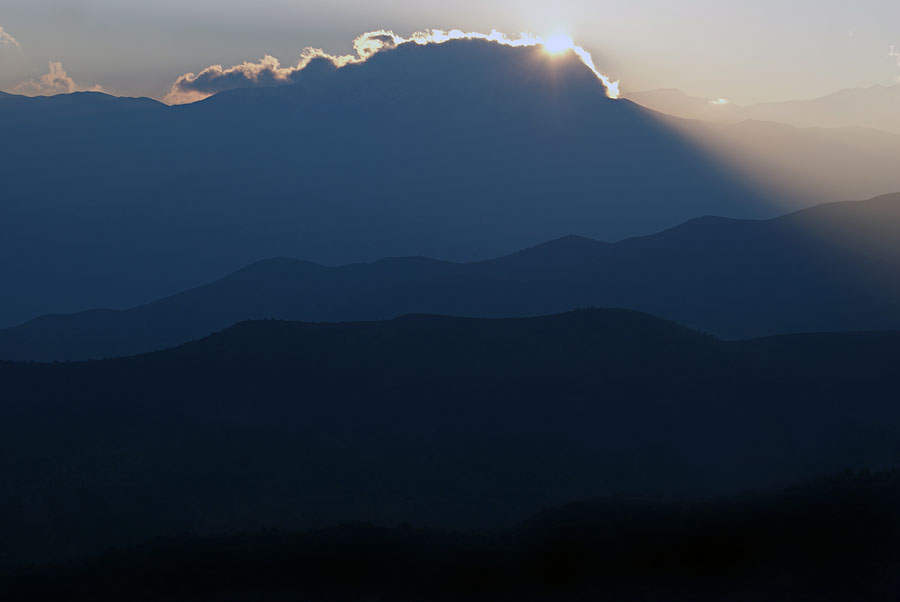 photo "Sunrise" tags: landscape, mountains, sunset