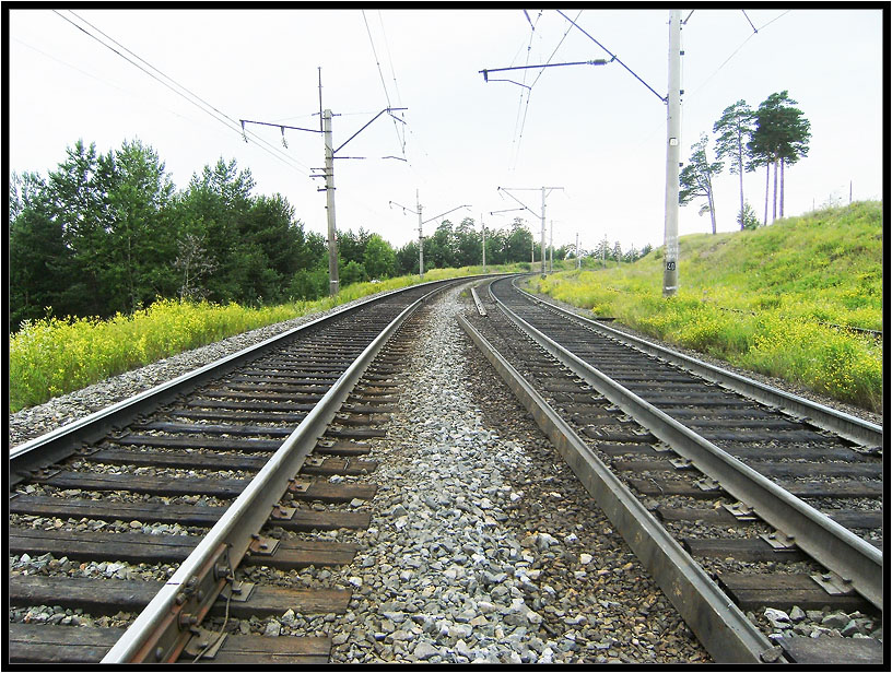 photo "rails will go around the corner ..." tags: landscape, summer